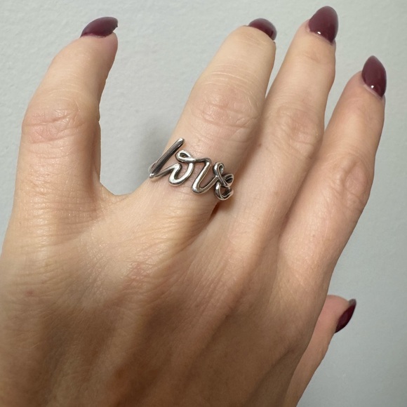 Tiffany’s Love Ring - Picture 5 of 7